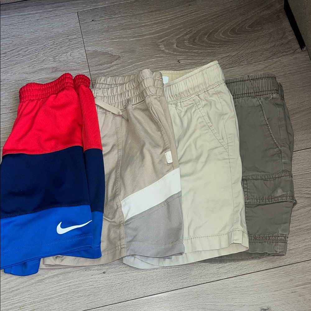 Abercrombie Kids Beige and Gray Shorts Set